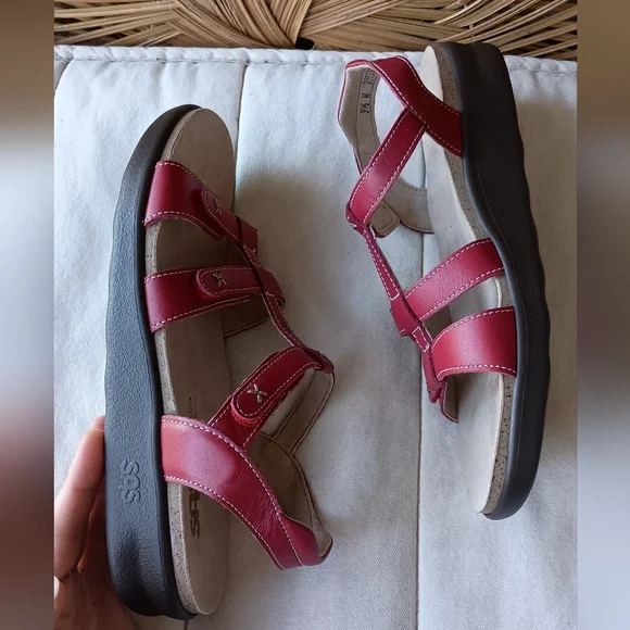 SAS Red Leather Strap Sandals_9.5 W - Picture 5 of 6